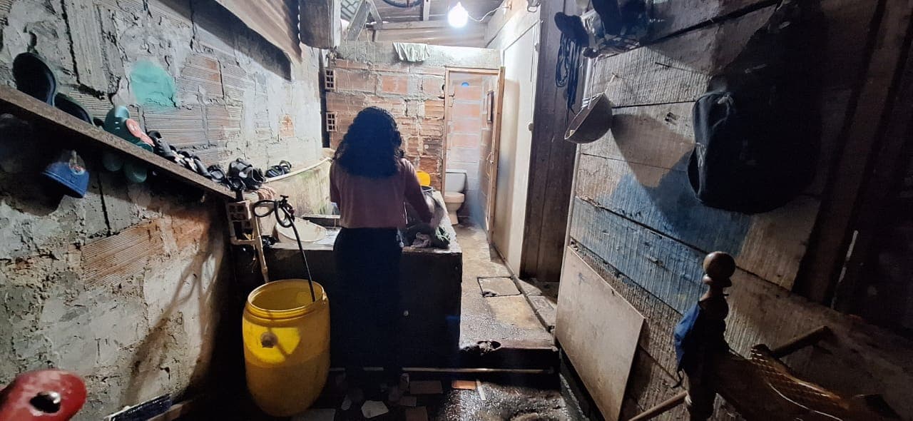 EN BÚSQUEDA DE LA VIDA DIGNA PARA EL ZAPATERO DEL BARRIO OBRERO