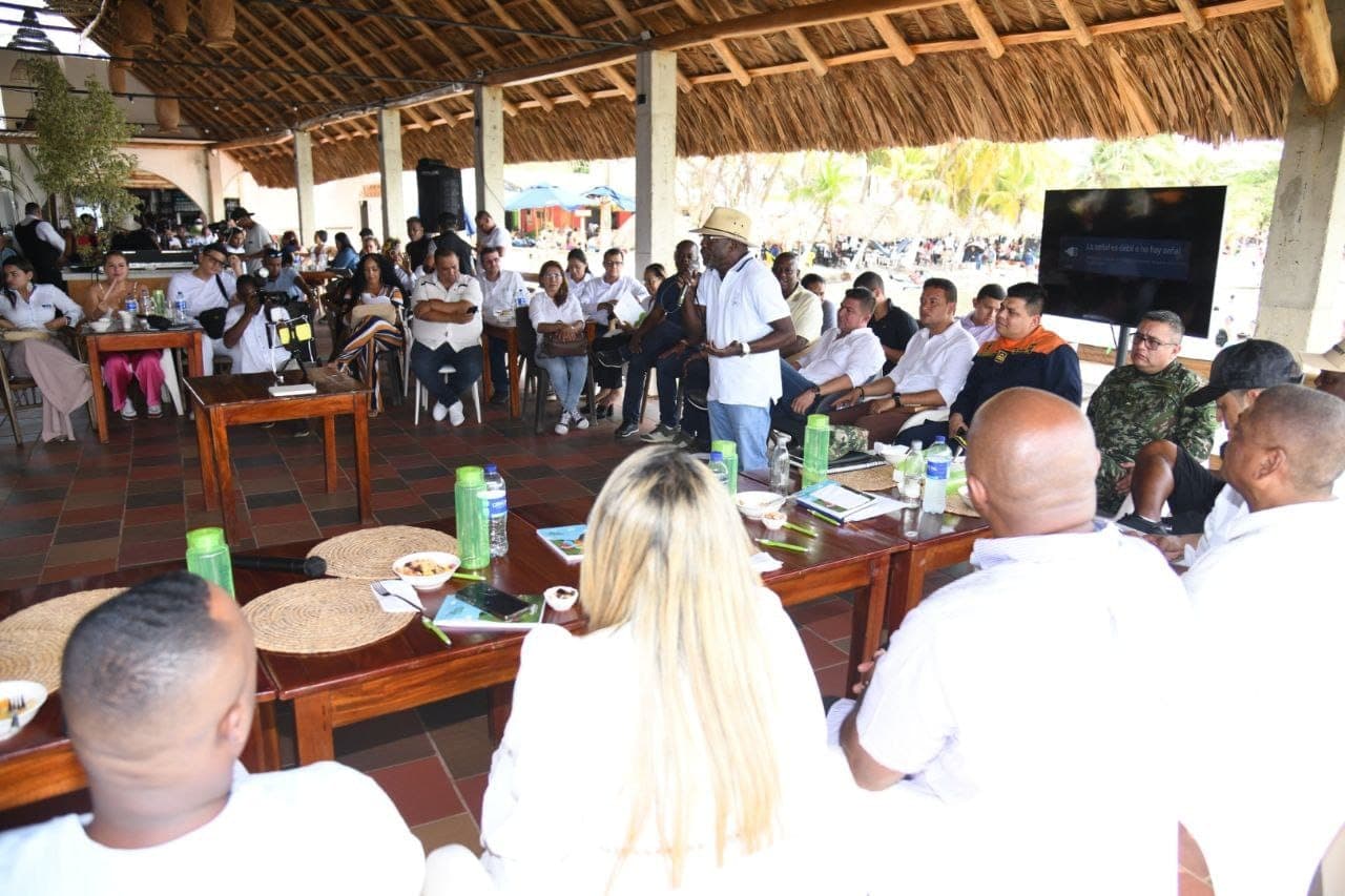 Los alcaldes de Urabá se reunieron en Necoclí, en medio de las Fiestas del Coco