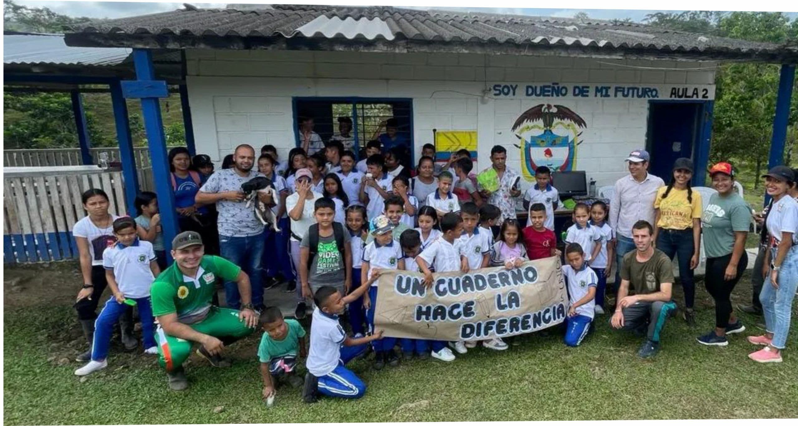 “Un cuaderno hace la diferencia”, la campaña que hace educador de Apartadó, Sergio Cárdenas